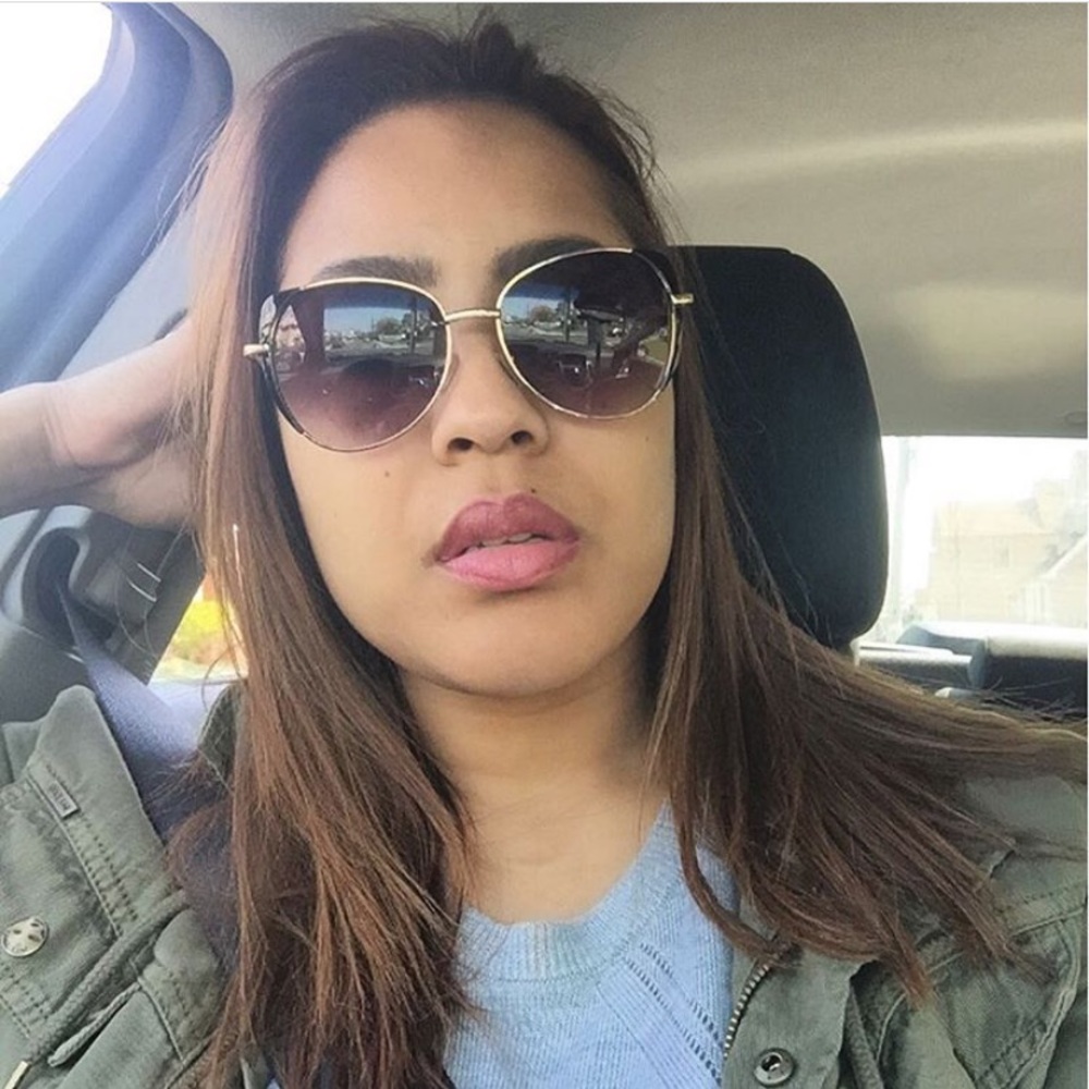 Meet your Posher, Raquel